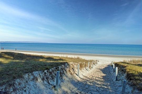 Strandvilla Aegir Mit Ostseeblick ビンツ エクステリア 写真