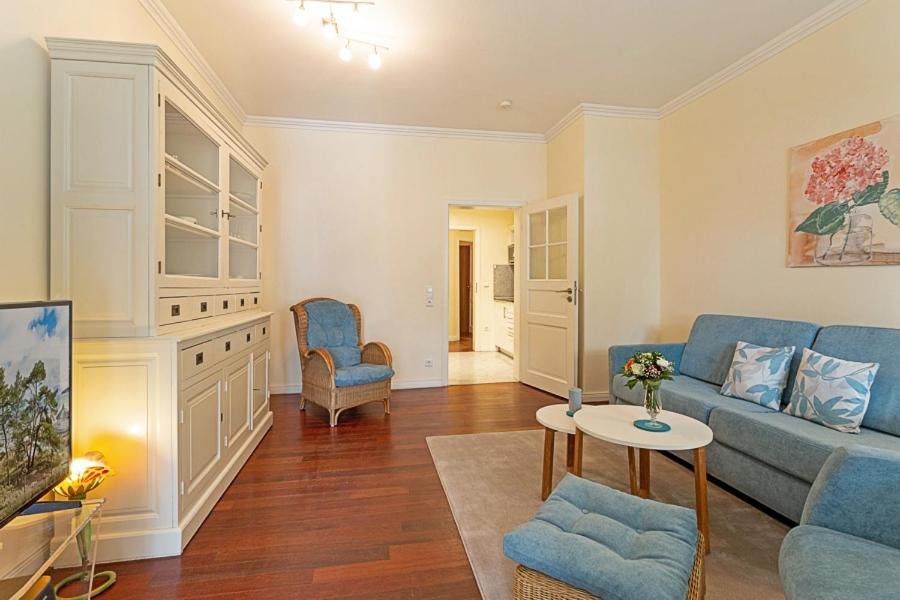 Strandvilla Aegir Mit Ostseeblick ビンツ エクステリア 写真