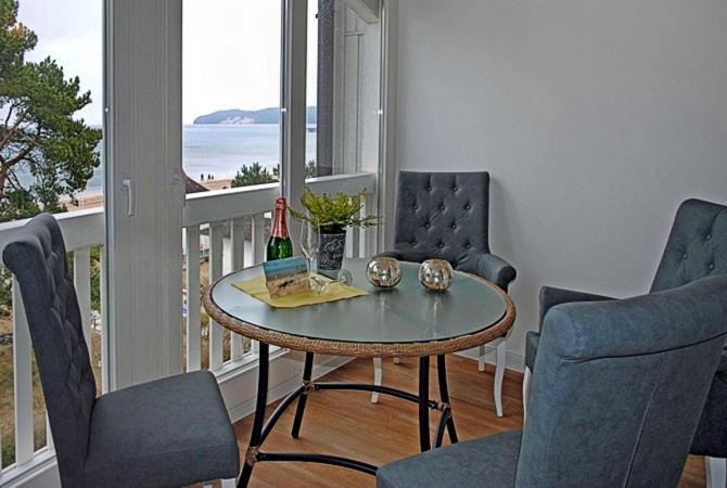 Strandvilla Aegir Mit Ostseeblick ビンツ エクステリア 写真